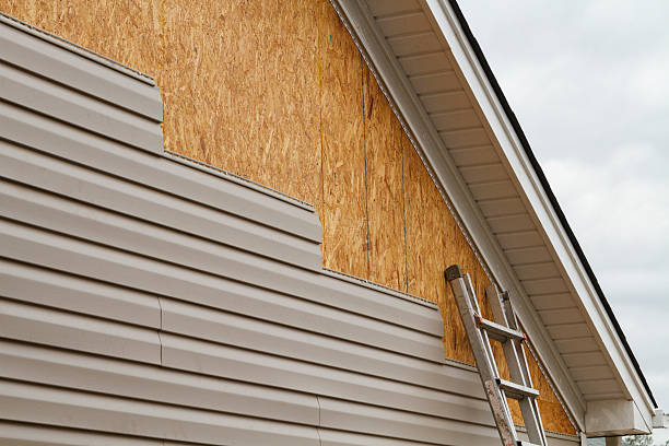 Professional Emergency Siding Repair technician working in Conshohocken, PA